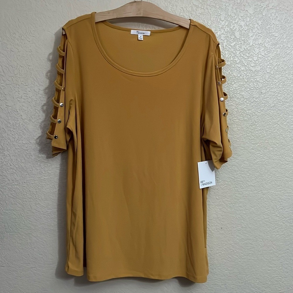 NWT 89th + Madison Womens Amber Wheat Studded Cage Sleeve Top Yellow 1X